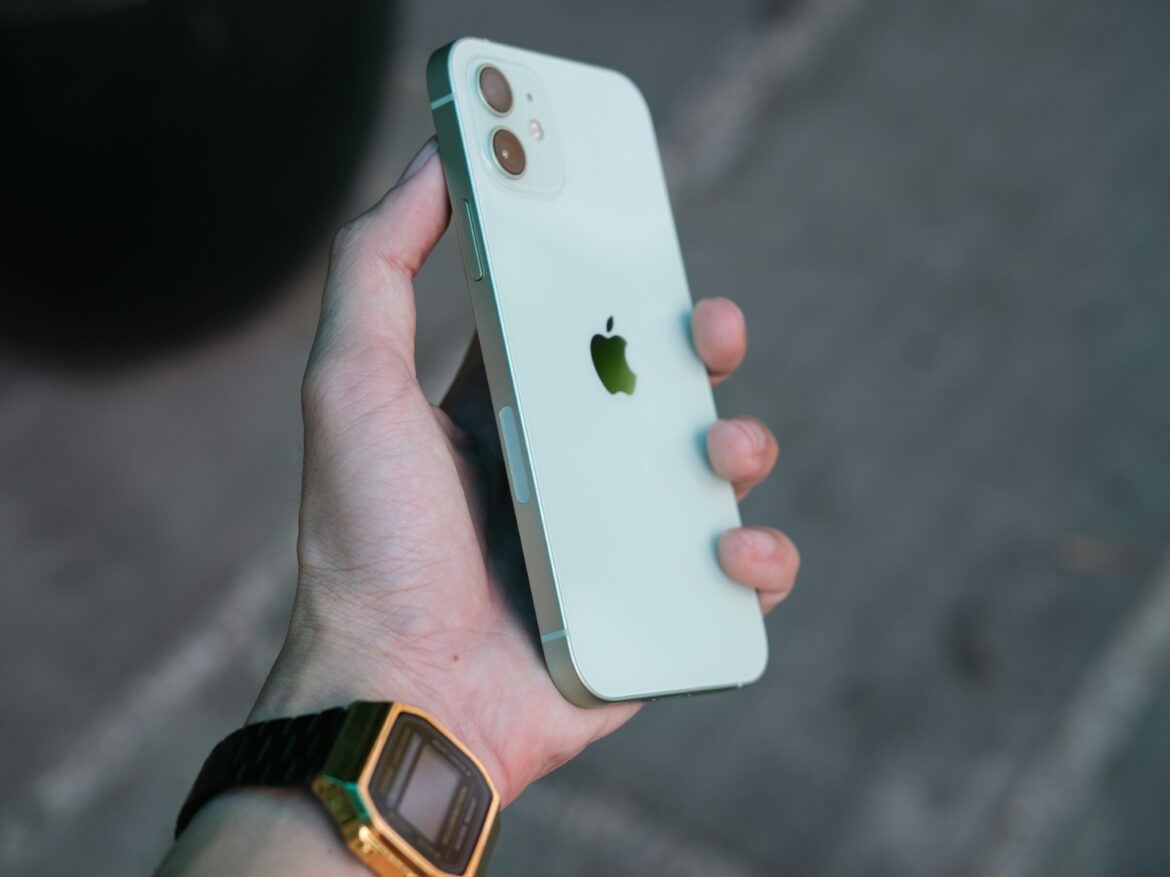 iPhone 17 Pro series में 5 बड़े बदलाव: कीमत बढ़ेगी फीचर्स मिलेंगे प्रीमियम